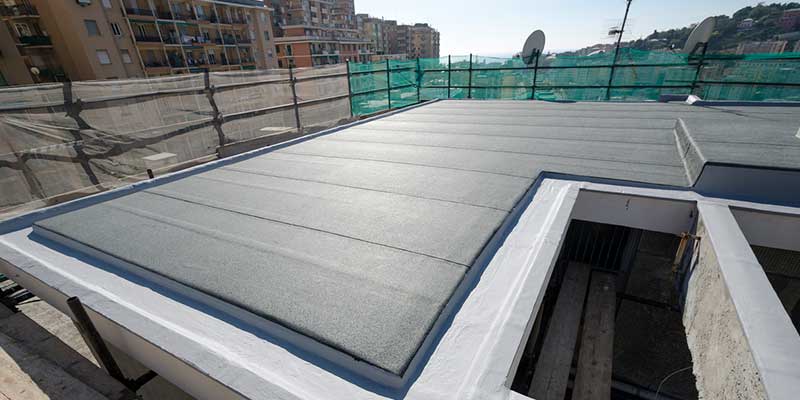 How to Tell if You Need a Commercial Roof Replacement